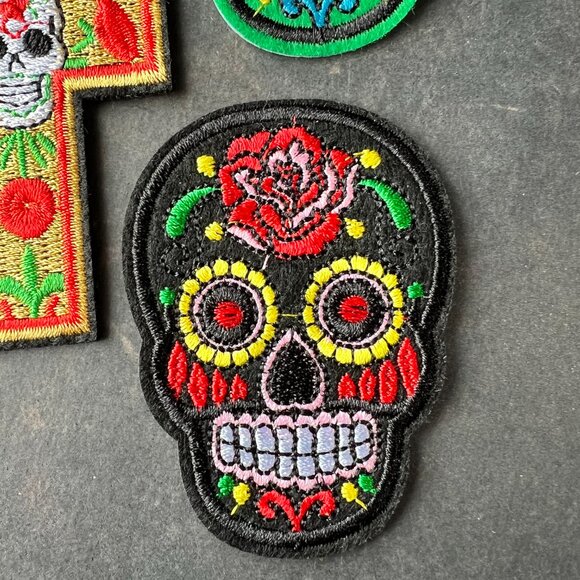 Set of 5 Large Day of the Dead Sugar Skull Iron On Patches - Picture 5 of 7